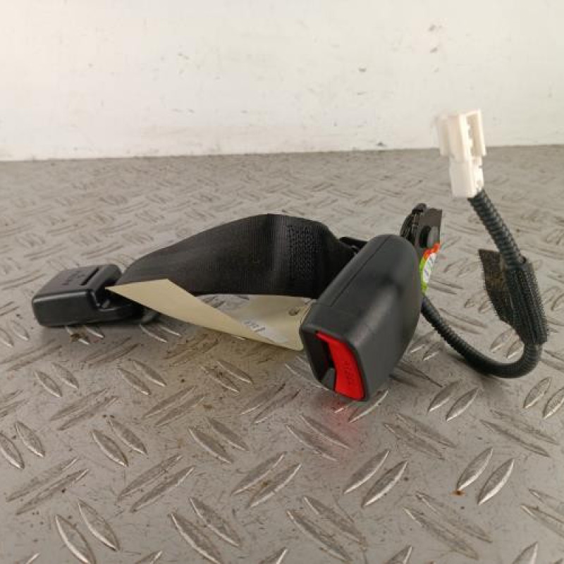 Attache ceinture arriere droit KIA SPORTAGE 3