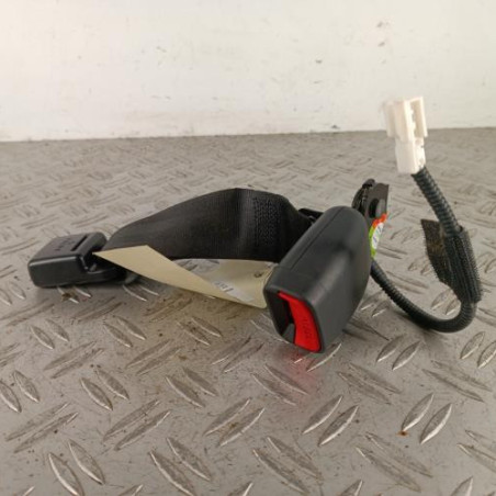 Attache ceinture arriere droit KIA SPORTAGE 3 Photo n°1