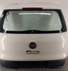 Malle/Hayon arriere FIAT 500L Photo n°1