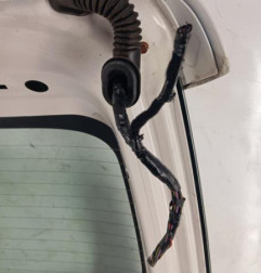 Malle/Hayon arriere FIAT 500L Photo n°6