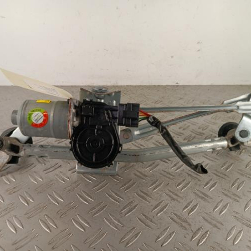 Moteur essuie glace avant KIA CEE-D 3 Moteur essuie glace avant KIA CEE-D 3