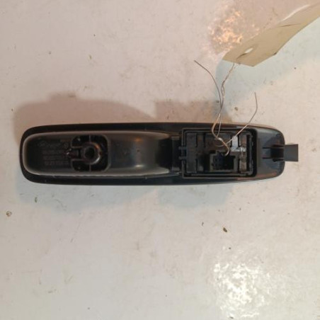 Interrupteur de leve vitre arriere droit RENAULT MEGANE 4