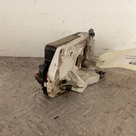 Serrure arriere droit PEUGEOT 406 Photo n°1