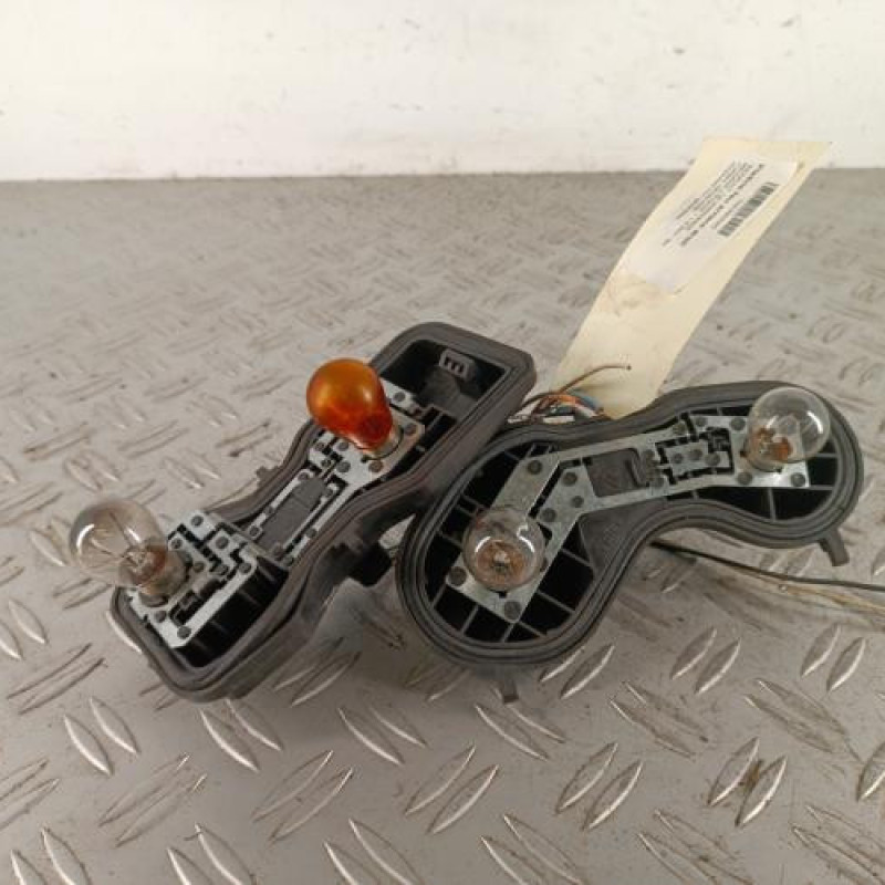 Platine feu arriere droit RENAULT MEGANE 2