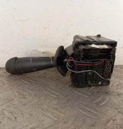 Commodo d'essuie glaces RENAULT CLIO 4