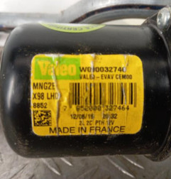 Moteur essuie glace avant RENAULT CLIO 4