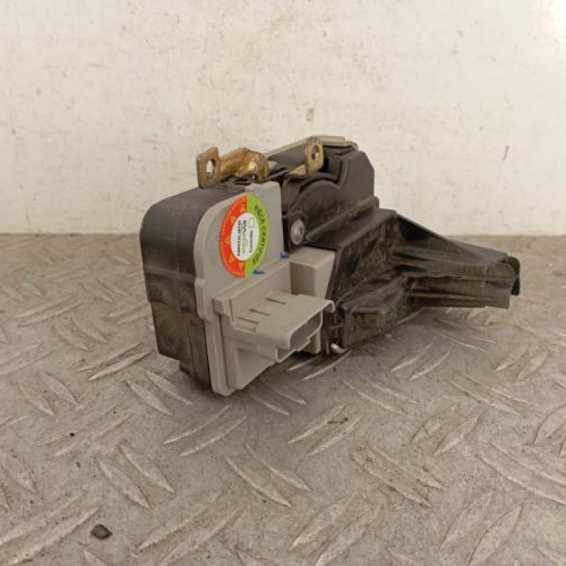 Serrure avant gauche PEUGEOT 307 Serrure avant gauche PEUGEOT 307