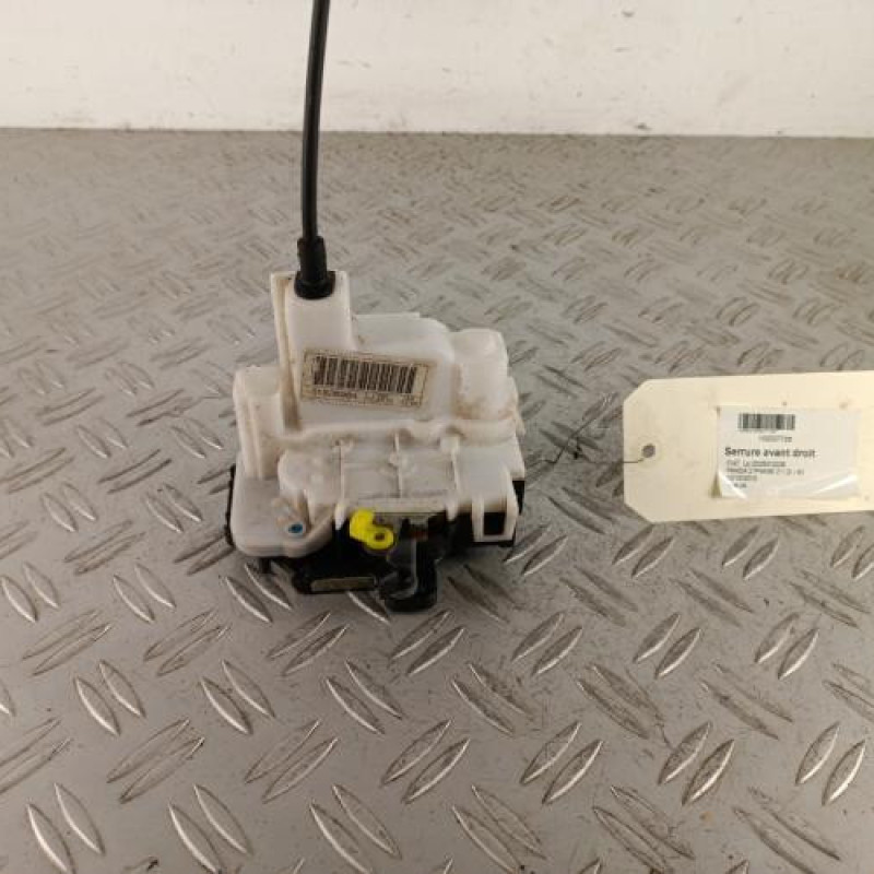 Serrure avant droit FIAT PANDA 2 Serrure avant droit FIAT PANDA 2