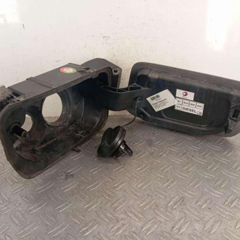 Trappe d'essence PEUGEOT 5008 2