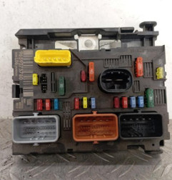 Boitier servitude moteur (BSM) PEUGEOT 307 Photo n°1