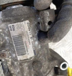 Compresseur clim RENAULT CLIO 3 Photo n°5