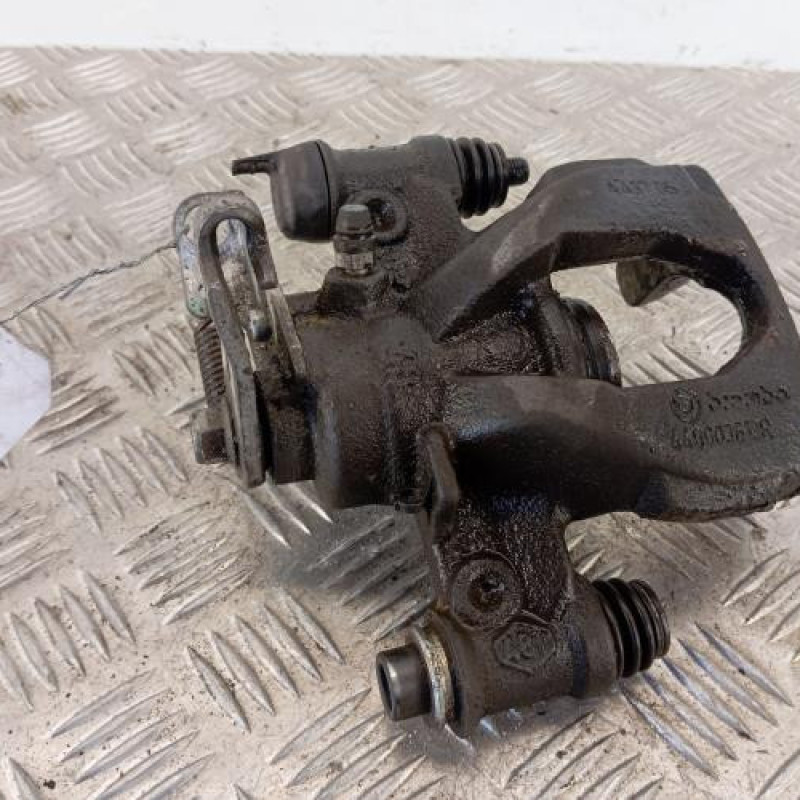 Etrier arriere droit (freinage) RENAULT MASTER 3 Etrier arriere droit (freinage) RENAULT MASTER 3