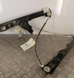 Leve vitre electrique avant gauche PEUGEOT 308 2 Photo n°1