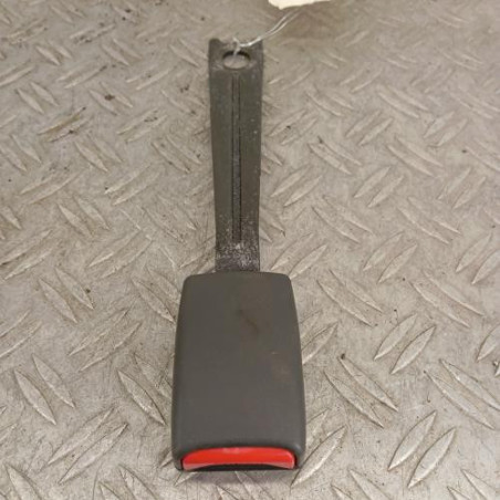 Attache ceinture avant droit TOYOTA YARIS 1