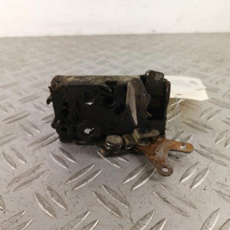 Serrure arriere droit PEUGEOT 205