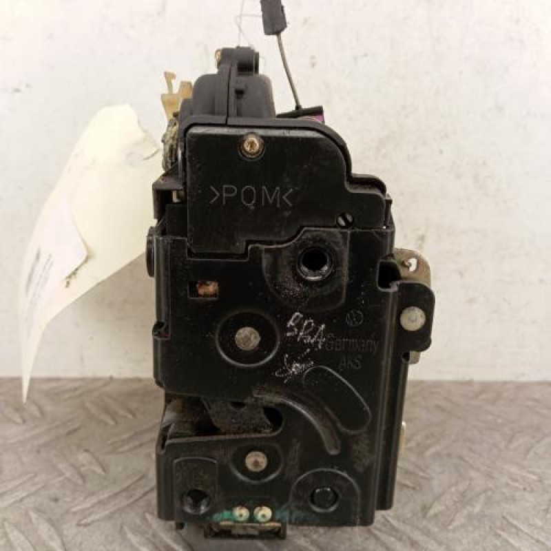 Serrure arriere droit VOLKSWAGEN GOLF 4 Serrure arriere droit VOLKSWAGEN GOLF 4
