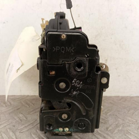 Serrure arriere droit VOLKSWAGEN GOLF 4 Photo n°1