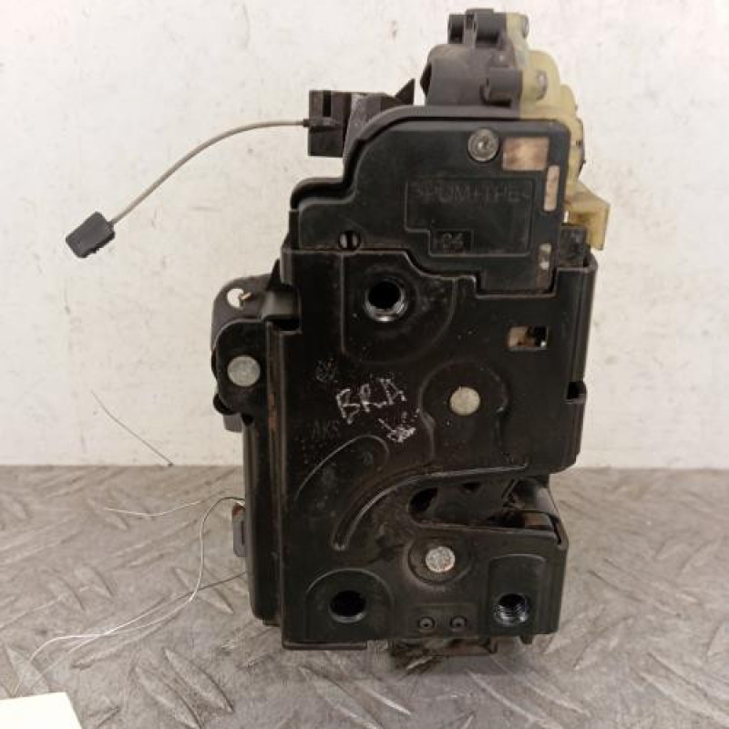 Serrure avant gauche SEAT IBIZA 3 Serrure avant gauche SEAT IBIZA 3