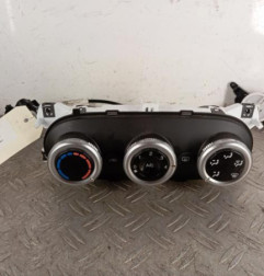 Commande chauffage FIAT 500L Photo n°1