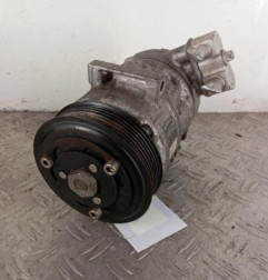 Compresseur clim OPEL CORSA E Photo n°1