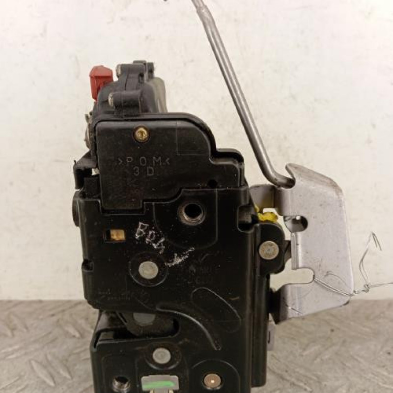 Serrure arriere droit AUDI A4 2