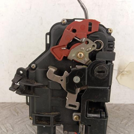 Serrure arriere droit AUDI A4 2