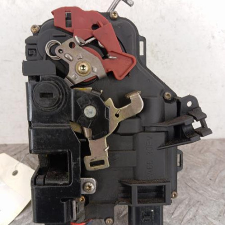 Serrure arriere gauche AUDI A4 2