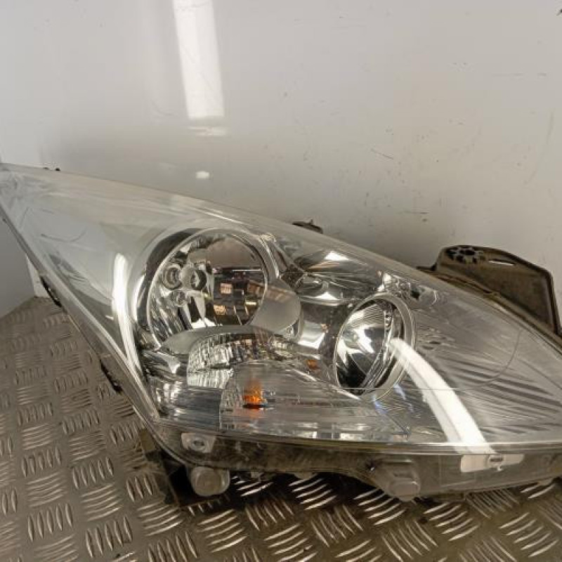 Optique avant principal droit (feux)(phare) PEUGEOT 3008 1