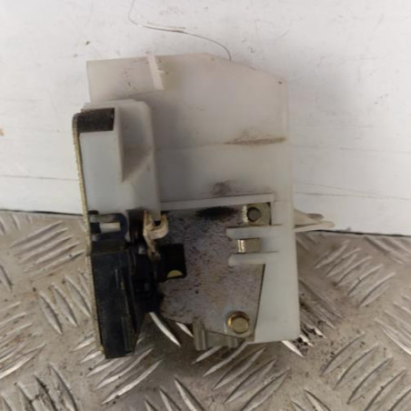 Serrure arriere droit RENAULT CLIO 2