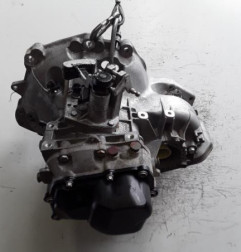 Boite de vitesses OPEL CORSA E Photo n°3