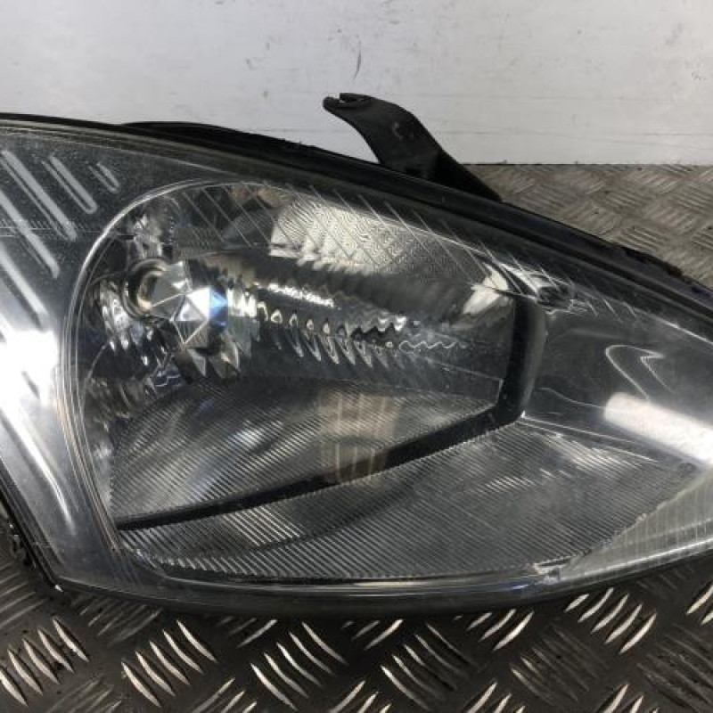 Optique avant principal droit (feux)(phare) FORD FOCUS 1