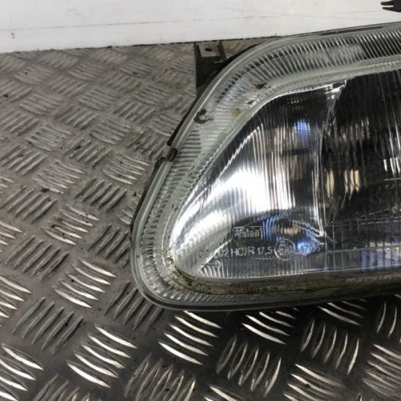 Optique avant principal gauche (feux)(phare) RENAULT MEGANE 1