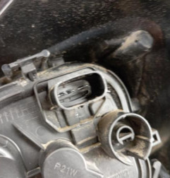 Feu arriere principal gauche (feux) OPEL CORSA E Photo n°6