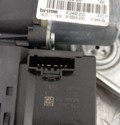 Leve vitre electrique avant droit RENAULT MEGANE 3 Photo n°3