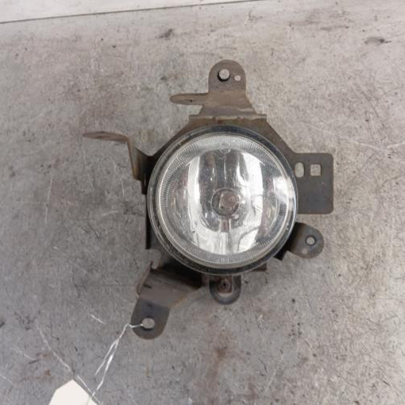 Anti brouillard droit (feux) MITSUBISHI GRANDIS Anti brouillard droit (feux) MITSUBISHI GRANDIS