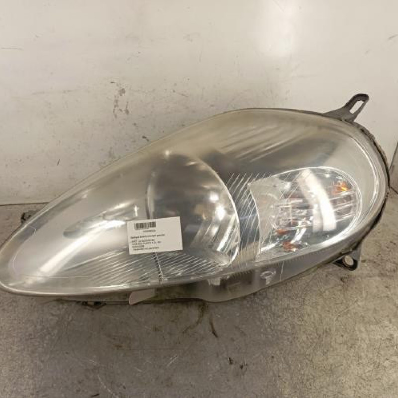 Optique avant principal gauche (feux)(phare) FIAT GRANDE PUNTO