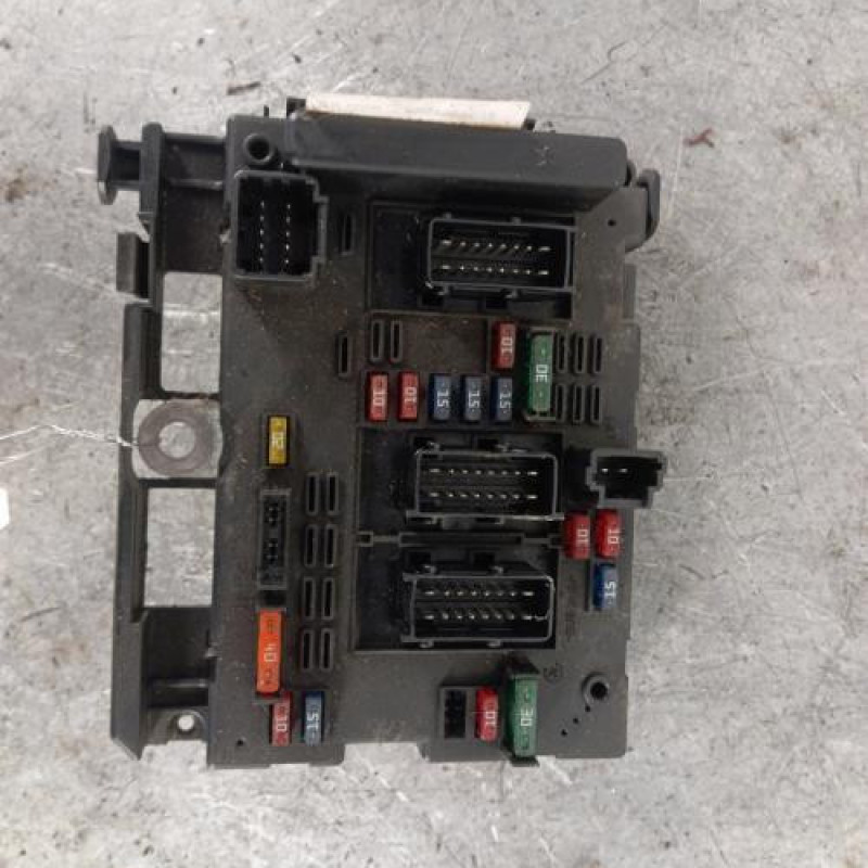Boitier servitude moteur (BSM) PEUGEOT 206