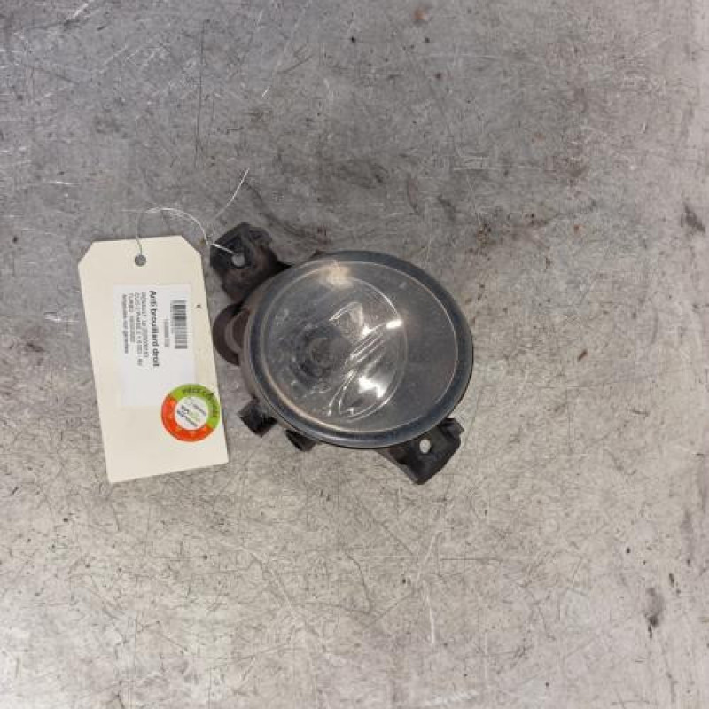 Anti brouillard droit (feux) RENAULT CLIO 2 Anti brouillard droit (feux) RENAULT CLIO 2