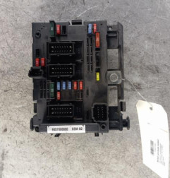 Boitier servitude moteur (BSM) PEUGEOT 206+ Photo n°1