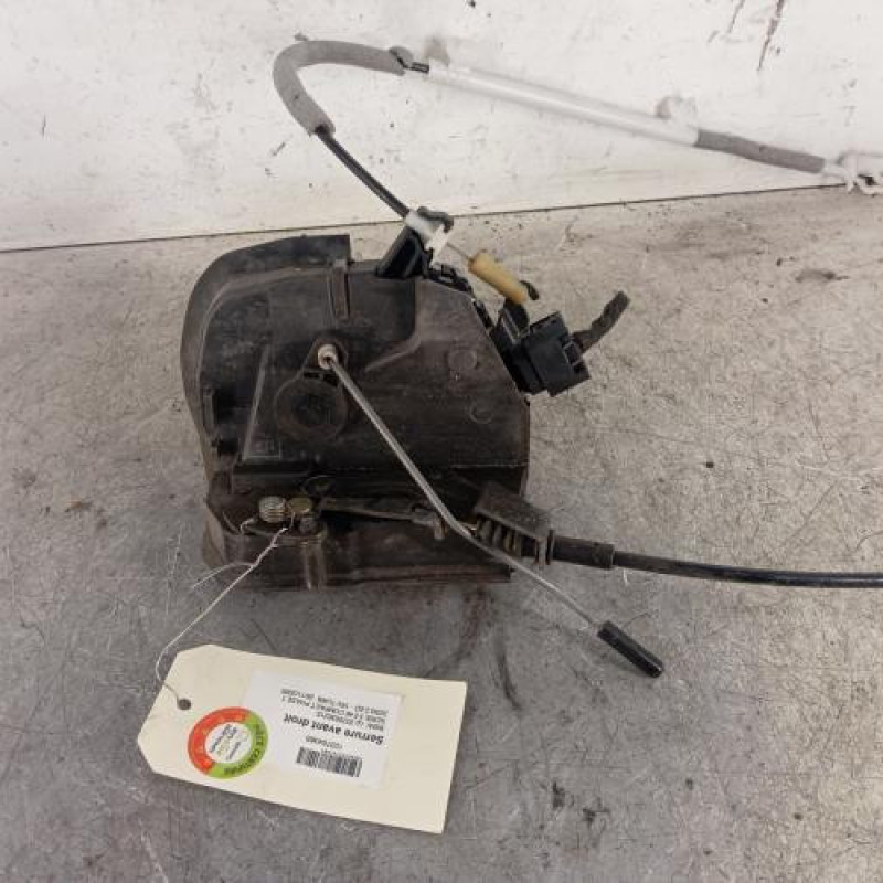 Serrure avant droit BMW SERIE 3 E46 Serrure avant droit BMW SERIE 3 E46