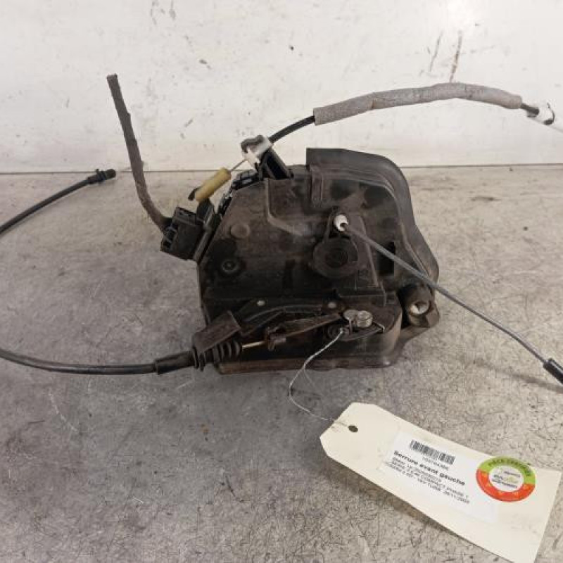 Serrure avant gauche BMW SERIE 3 E46 Serrure avant gauche BMW SERIE 3 E46