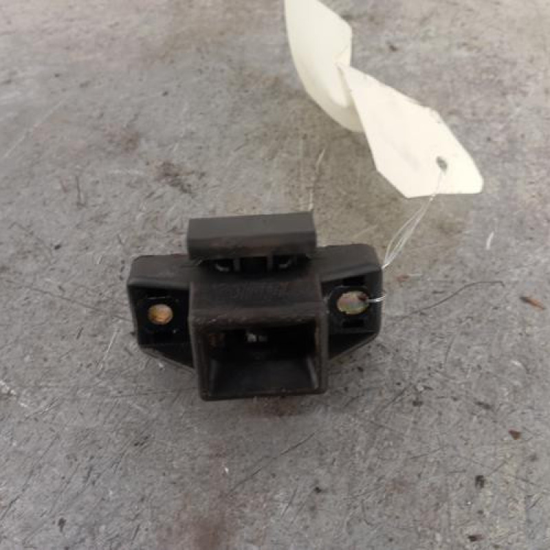 Serrure de hayon RENAULT TWINGO 1 Serrure de hayon RENAULT TWINGO 1