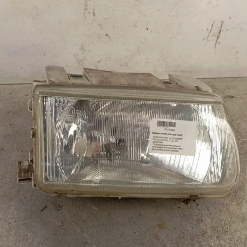 Optique avant principal droit (feux)(phare) VOLKSWAGEN POLO 3