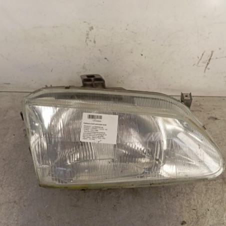 Optique avant principal droit (feux)(phare) RENAULT SCENIC 1 Photo n°1