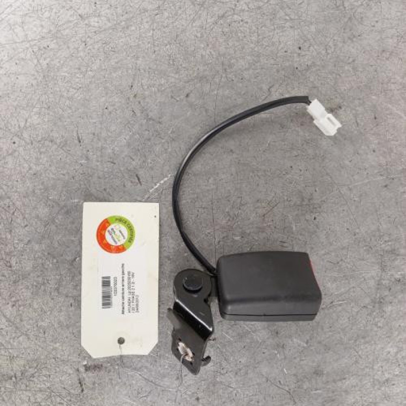 Attache ceinture arriere gauche HYUNDAI I 20 1