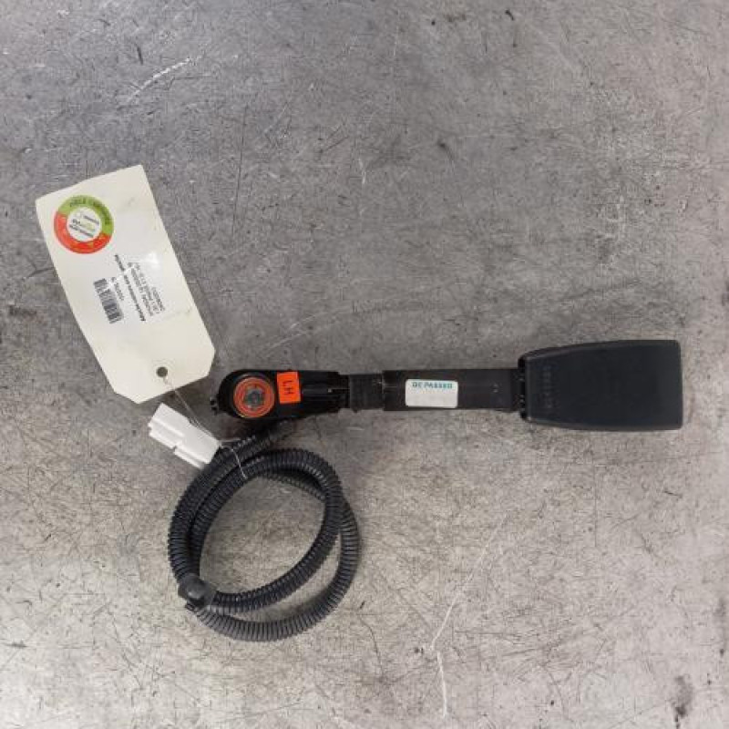 Attache ceinture avant gauche HYUNDAI I 20 1