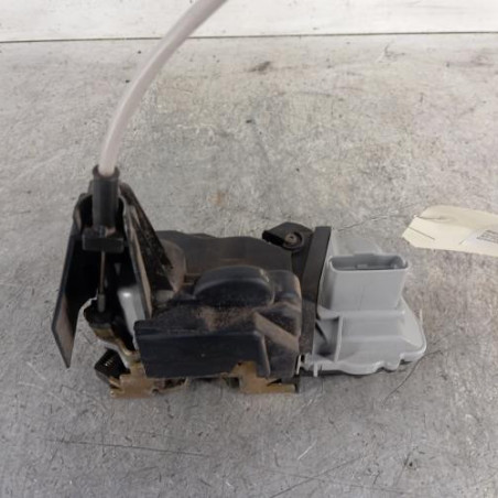 Serrure avant droit PEUGEOT 307