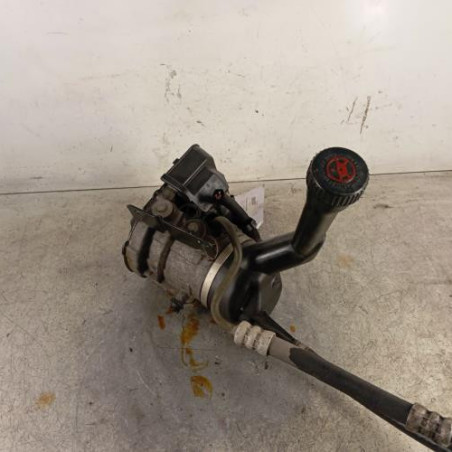 Pompe de direction PEUGEOT 308 1
