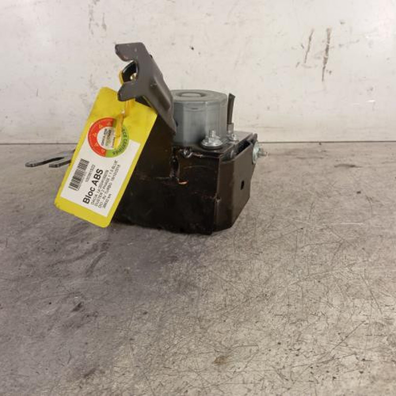 Bloc ABS (freins anti-blocage) DACIA DUSTER 2 Bloc ABS (freins anti-blocage) DACIA DUSTER 2