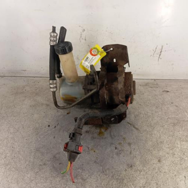Pompe de direction PEUGEOT 106